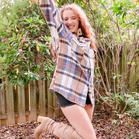 Oversized plaid shacket NWT - Picture 4 of 10